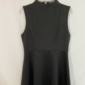 Elodie Black Sleeveless Flt & Flare Dress NWOT Women's Size Medium